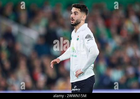 Andres Martin du Real Racing Club regarde pendant le match LaLiga Hypermotion entre Real Racing Club et CD Eldense au stade El Sardinero sur Marc Banque D'Images