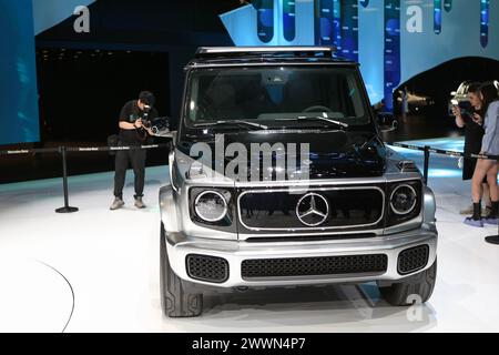 (240325) -- BEIJING, 25 mars 2024 (Xinhua) -- Un concept-car de Mercedes-Benz est exposé à la 20ème exposition internationale de l'industrie automobile de Shanghai à Shanghai, dans l'est de la Chine, le 18 avril 2023. (Xinhua/Xin Mengchen) Banque D'Images