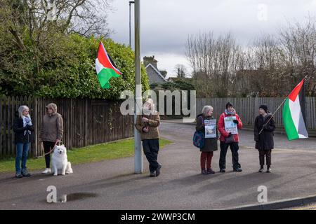 23 mars 2024. Tesco, Forres, Moray, Écosse. Voici la campagne de solidarité de la Palestine écossaise qui proteste au Tesco Store à Forres le samedi 23 Marc Banque D'Images