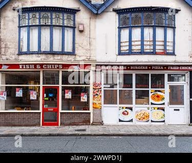 Plats à emporter Fish & Chips à Crewe Cheshire UK Banque D'Images