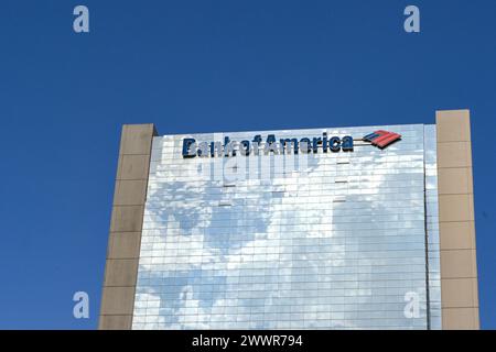 Miami, Floride, États-Unis - 2 décembre 2023 : vue extérieure des bureaux de Bank of America dans la ville Banque D'Images