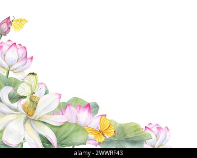 Fleur de lotus sacrée avec papillons jaunes flottant. Cadre horizontal avec vitesse de copie pour le texte. nénuphar blanc rose et feuilles vertes. Banque D'Images