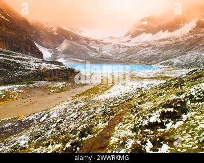 Milk Lake, réserve nationale de Yading, Daocheng, Sichuan, Chine Banque D'Images