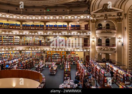 L'intérieur de la librairie El Ateneo Grand Splendid, Buenos Aires, Argentine. Banque D'Images