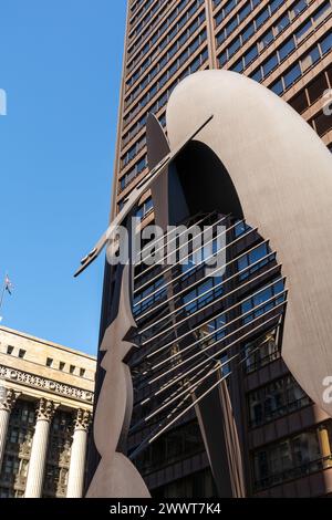 Chicago, Illinois - États-Unis - 11 mars 2024 : sculpture du centre-ville 'The Chicago Picasso' par l'artiste Pablo Picasso, installée en 1967, dans le centre-ville Banque D'Images