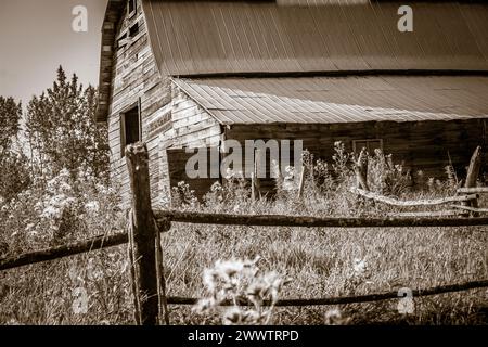 Superbe ancienne grange rustique Banque D'Images