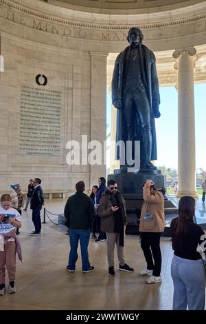 Intérieur du Jefferson Memorial construit en l'honneur de Thomas Jefferson, auteur principal de la Déclaration d'indépendance des États-Unis. Banque D'Images