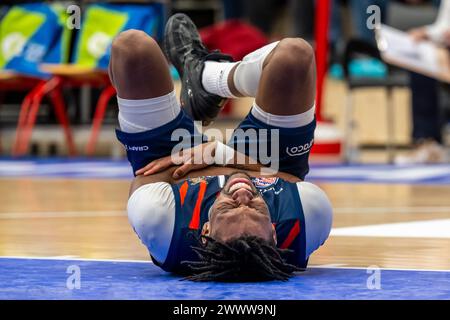 LEIDEN, PAYS-BAS - 23 MARS : Osunbowale Osunniyi de Hubo Limburg United lors du match d'Or Elite de la Ligue BNXT entre Zorg en Zekerheid Leiden an Banque D'Images