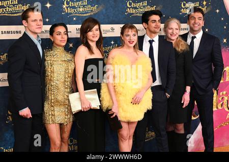 Max von der Groeben, Gizem Emre, Lena Schömann, Jella Haase, Mido Kotaini, Judith Erber und Bora Dagetkin BEI der Weltpremiere des Kinofilms Chantal im Märchenland im Mathäser Filmpalast. München, 25.03.2024 *** Max von der Groeben, Gizem Emre, Lena Schömann, Jella Haase, Mido Kotaini, Judith Erber et Bora Dagetkin lors de la première mondiale du film Chantal im Märchenland au Mathäser Filmpalast Munich, 25 03 2024 Foto:XR.xHeinex/xFuturexImagex chantal muenchen 4384 Banque D'Images