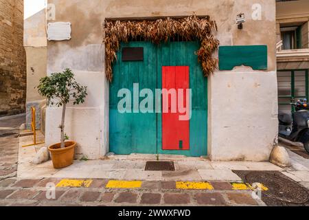 Belles portes colorées à Palma de Majorque, Espagne, Europe Banque D'Images