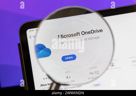 Ostersund, Suède - 3 juin 2023 : application Microsoft OneDrive sur ipad. Microsoft OneDrive est un service d'hébergement de fichiers exploité par Microsoft. Banque D'Images