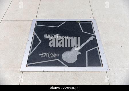 Nashville, TN - 15 mars 2024 : Butch Spyridon star sur le Music City Walk of Fame à Nashville, TN Banque D'Images