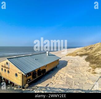 Die Nordseeinsel Sylt im März 26.03.24 : Die nördlichste Insel Deutschlands mit Meer, Dünen, Sand und Strand - Restaurant Strandhafer Wenningstedt Sylt Schleswig Holstein Deutschland *** L'île de Sylt en mer du Nord en mars 26 03 24 L'île la plus septentrionale d'Allemagne avec mer, dunes, plage et sable Restaurant Strandhafer Wenningstedt Sylt Schleswig Holstein Allemagne Foto 09.03.24, 14 58 35 Banque D'Images