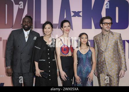 25 mars 2024, Los Angeles, Californie, États-Unis : LOS ANGELES, CA - 25 MARS 2024 : Brian Tyree Henry, Fala Chen, Rebecca Hall, Kaylee Hottle, Dan Stevens au Warner Bros Création de Godzilla X Kong : The New Empire au TCL Chinese Theatre IMAX. (Crédit image : © Nina Prommer/ZUMA Press Wire) USAGE ÉDITORIAL SEULEMENT! Non destiné à UN USAGE commercial ! Banque D'Images