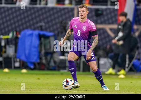 Francfort-sur-le-main, Allemagne. 26 mars 2024. FRANCFORT-SUR-le-MAIN, ALLEMAGNE - MARS 26 : L'Allemand Toni Kroos court avec le ballon lors du match amical international entre l'Allemagne et les pays-Bas au Deutsche Bank Park le 26 mars 2024 à Francfort-sur-le-main, Allemagne. (Photo de Joris Verwijst/Orange Pictures) crédit : Orange pics BV/Alamy Live News Banque D'Images
