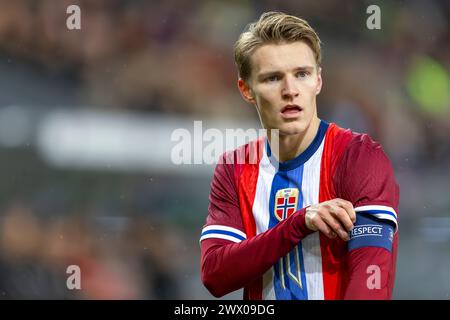 Oslo, Norvège 26 mars 2024, Martin Odegaard, norvégien et Arsenal, regarde le match amical de football entre la Norvège et la Slovaquie qui s'est tenu au stade Ullevaal à Oslo, Norvège crédit : Nigel Waldron/Alamy Live News Banque D'Images