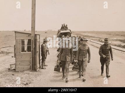 Cadets arrivant à Kelly Field à San Antonio CA. 1918 Banque D'Images