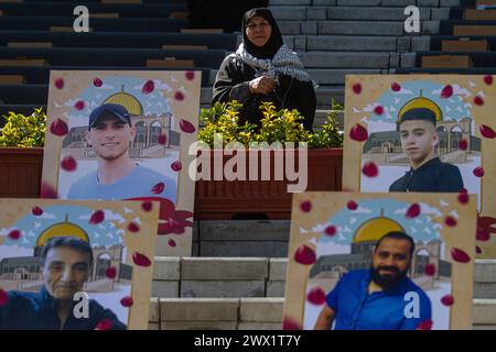 Grand rassemblement coranique au stade Azadi TÉHÉRAN, le stade Azadi a accueilli une cérémonie coranique spéciale mardi soir à l'occasion de l'anniversaire de naissance de l'Imam Hassan AS, le deuxième Imam des musulmans chiites. Copyright : xMohsen Rezaeix  MG 1866 Banque D'Images