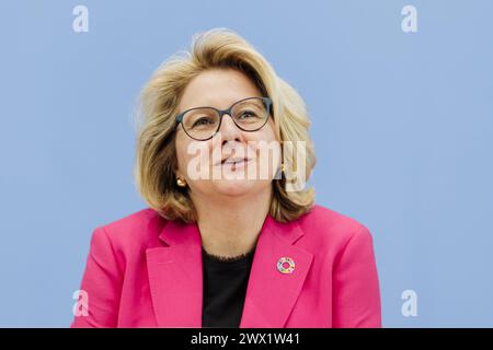 Svenja Schulze SPD, Bundesministerin fuer wirtschaftliche Zusammenarbeit und Entwicklung, Berlin, 19.03.2024. Berlin Deutschland *** Svenja Schulze SPD , Ministre fédéral de la coopération économique et du développement, Berlin, 19 03 2024 Berlin Allemagne Copyright : xUtexGrabowskyxphotothek.dex Banque D'Images