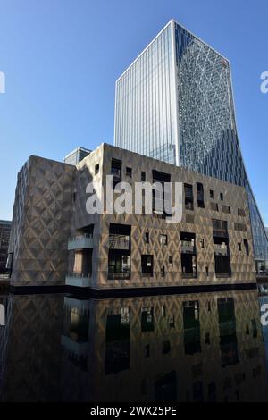 One Bank Street et The Quay Club, Middle Dock, Canary Wharf, Docklands, East London, Royaume-Uni Banque D'Images