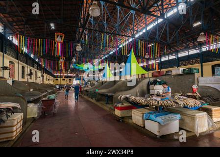 Belem, Brésil - 26 décembre 2023 : le célèbre marché aux poissons Ver o Peso est presque vide à cause des vacances de Noël. Banque D'Images