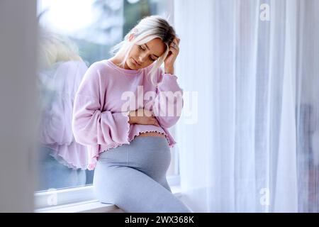 Triste femme enceinte Banque D'Images