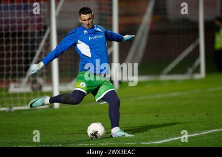 Gateshead, Royaume-Uni, le 26 mars 2024, Pete Jameson de Hartlepool United se réchauffe lors du match de Vanarama National League entre Gateshead et Hartlepool United au stade international de Gateshead, Gateshead, mardi 26 mars 2024. (Photo : Mark Fletcher | mi News) crédit : MI News & Sport /Alamy Live News Banque D'Images