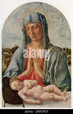 La Vierge adorant l'enfant endormi de Giovanni Bellini (vers la fin du XVe siècle) : installée dans la Pinacothèque di Brera, Milan, cette peinture représente les moments intimes entre la Vierge Marie et le Christ enfant. Cette peinture est un exemple clé de sa contribution au développement de la Renaissance italienne Banque D'Images