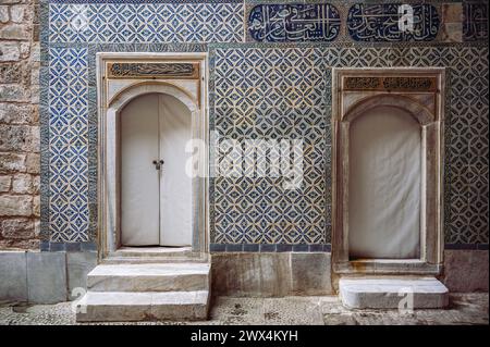 Portes dans la cour des eunuques, harem du palais de Topkapı, Istanbul , Turquie Banque D'Images