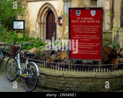 Entrée de St-du-Roi et de l'Église martyre au coeur de Cambridge, au Royaume-Uni. Connu comme l'un des berceaux de la Réforme anglaise, fondée 13e C. Banque D'Images