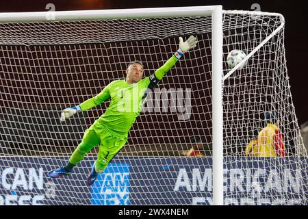 Los Angeles, Californie, États-Unis. 26 mars 2024. Le gardien de but du Costa Rica KEYLOR NAVAS #1 ne parvient pas à sauver une prison contre l'Argentine lors d'un match de football amical international au Los Angeles Memorial Coliseum. (Crédit image : © Ringo Chiu/ZUMA Press Wire) USAGE ÉDITORIAL SEULEMENT! Non destiné à UN USAGE commercial ! Banque D'Images