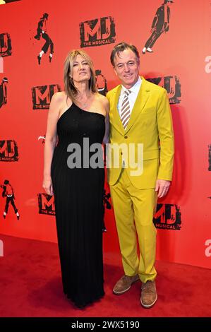 Londres, Royaume-Uni. 27 mars 2024 : lia Vollack et Derek McLane assistent à la soirée d'ouverture de la production britannique Broadway - MJ MJ The musical - soirée d'ouverture, Londres, The musical au Prince Edward Theatre. Banque D'Images