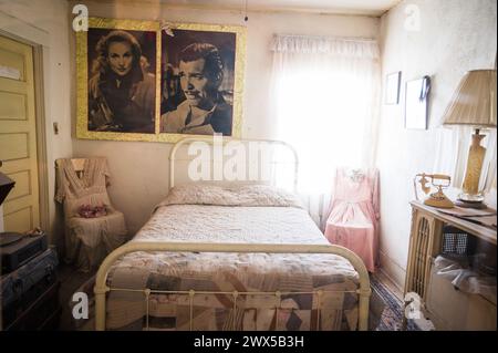 La chambre où les stars hollywoodiennes Clark Gable et Carole Lombard ont passé leur lune de miel à l'hôtel Oatman. La ville historique des mines d'or d'Oatman Banque D'Images