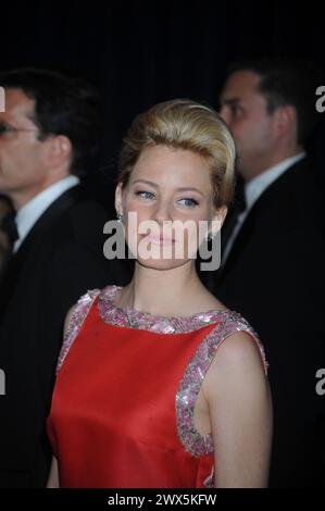 WASHINGTON, DC - AVRIL 30 : Elizabeth Banks au dîner 2011 de l'Association des correspondants de la Maison Blanche au Washington Hilton le 30 avril 2011 à Washington, DC. Les gens : Elizabeth Banks Banque D'Images