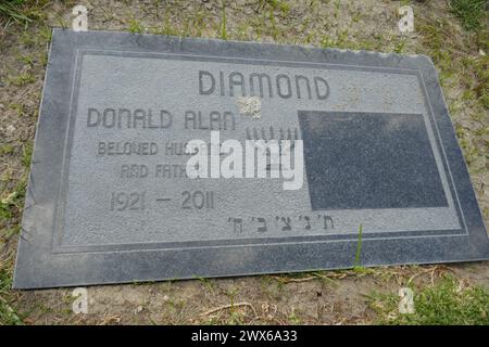 Mission Hills, Californie, USA 26 mars 2024 L'acteur Don Diamond tombe au Eden Memorial Park le 26 mars 2024 à Mission Hills, Californie, USA. Photo de Barry King/Alamy Stock photo Banque D'Images