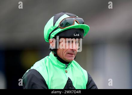Photo du dossier datée du 30-05-2023 du Jockey Dane O'Neill qui a annoncé sa retraite après avoir échoué à se remettre suffisamment des blessures subies lors d'une chute à Wolverhampton en juillet. Date d'émission : jeudi 28 mars 2024. Banque D'Images
