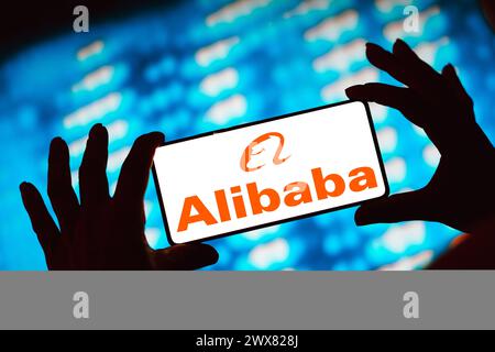 Brésil. 22 mars 2024. Dans cette illustration photo, le logo Alibaba est affiché sur un écran de smartphone, (crédit image : © Rafael Henrique/SOPA images via ZUMA Press Wire) USAGE ÉDITORIAL SEULEMENT! Non destiné à UN USAGE commercial ! Banque D'Images