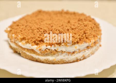 Gâteau à pâte brisée avec crème anglaise Banque D'Images