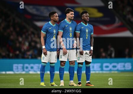 LONDRES, ANGLETERRE - 23 MARS : Wendell, Lucas Paqueta, Vinicius Junior du Brésil lors du match amical international entre l'Angleterre et le Brésil à We Banque D'Images