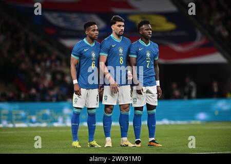 LONDRES, ANGLETERRE - 23 MARS : Wendell, Lucas Paqueta, Vinicius Junior du Brésil lors du match amical international entre l'Angleterre et le Brésil à We Banque D'Images