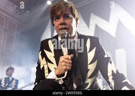 Newcastle, Royaume-Uni. 28 mars 2024. - Les Hives jouent un spectacle à guichet fermé à o2 City Hall, Newcastle lors de la deuxième nuit de leur tournée britannique. Crédit photo Jill O'Donnell/Alamy Live News Banque D'Images