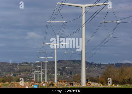 La nouvelle conception des tours de transmission. Banque D'Images