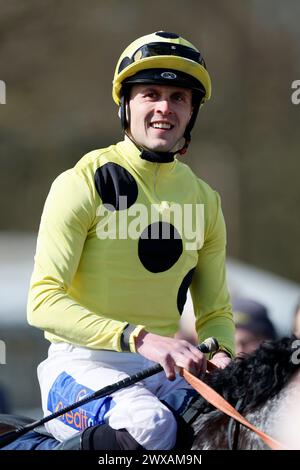 Jockey Clifford Lee après avoir remporté les BetMGM Burradon Stakes sur Cuban Tiger à Newcastle Racecourse, Newcastle upon Tyne. Date de la photo : vendredi 29 mars 2024. Banque D'Images