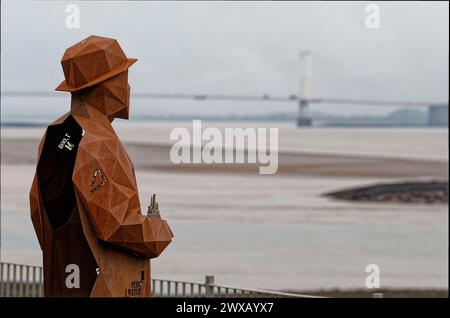 Sculpture polygonale, niveaux de Gwent par la rivière Severn . Gwent, pays de Galles , Royaume-Uni. Banque D'Images