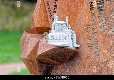 Sculpture polygonale, niveaux de Gwent par la rivière Severn . Gwent, pays de Galles , Royaume-Uni. Banque D'Images