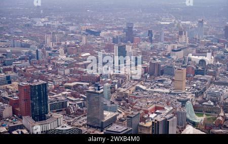 Une vue aérienne du centre de Manchester City, au nord-ouest de l'Angleterre, Royaume-Uni Banque D'Images