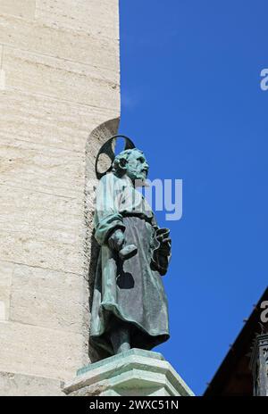 Statue de Saint Marinus sur le Palais public de Saint-Marin Banque D'Images