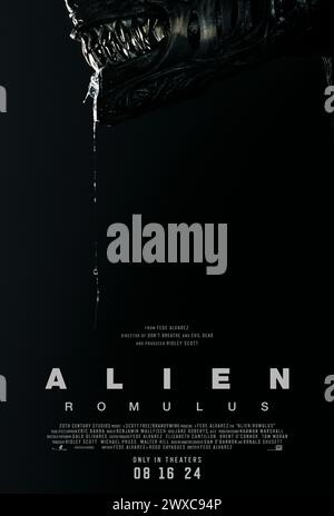 Alien : Romulus (2024) réalisé par Fede Alvarez et mettant en vedette Isabela Merced, Cailee Spaeny et Archie Renaux. Alors qu'il fouille les extrémités profondes d'une station spatiale abandonnée, un groupe de jeunes colonisateurs de l'espace se retrouvent face à face avec la forme de vie la plus terrifiante de l'univers. Affiche US One Sheet.***USAGE ÉDITORIAL SEULEMENT*** crédit : BFA / 20th Century Studios Banque D'Images