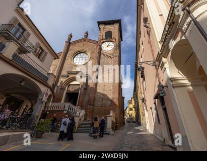 MONCALIERI, ITALIE, 14 MAI 2023 - vue de l'église Santa Maria della Scala dans le centre de Moncalieri, province de Turin, Italie Banque D'Images