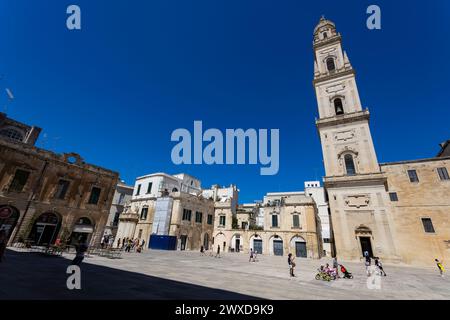 LECCE, ITALIE, 12 JUILLET 2022 - la cathédrale métropolitaine de Santa Maria Assunta à Lecce, Pouilles, Italie Banque D'Images